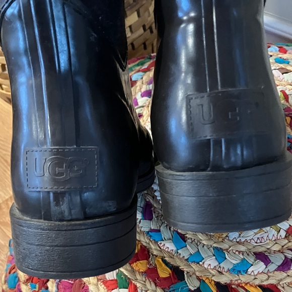 UGG Brown Reignfall Tall Rain Boots - Picture 6 of 8